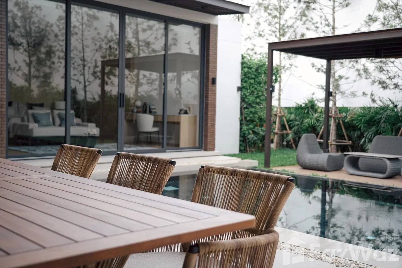 รูป วิลล่าให้เช่า 4 ห้องนอน ในโครงการ Boat Avenue Residence 5876307 - รูปที่ 11/40