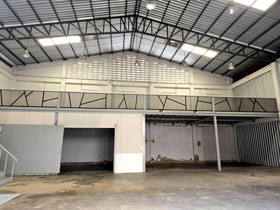 Factory for rent Bang Plee Samut Prakarn : Warehouse For Rent Bangna Samut Prakan