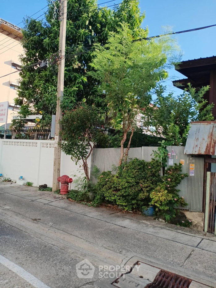 รูป บ้าน 4 ห้องนอน 200 ตร.ม. พร้อมอยู่และเลี้ยงสัตว์ ได้ ใกล้ MRT ท่าพระ (ID 3049541) - รูปที่ 13/31