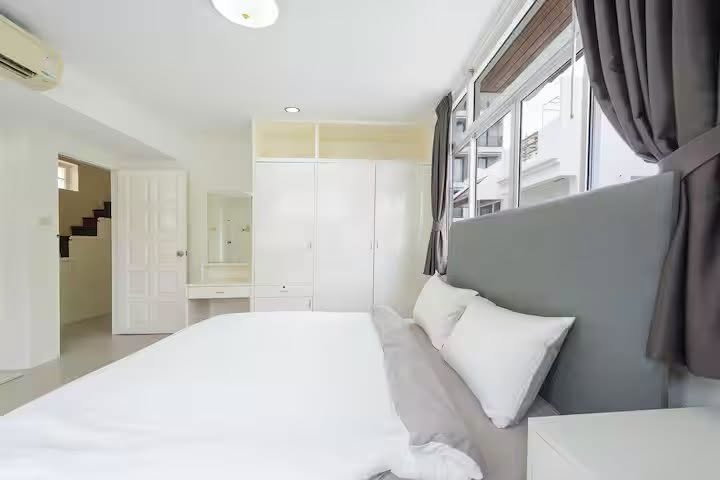 picture 📢 5-Bedroom Single House for Rent near Emporium - 18/34
