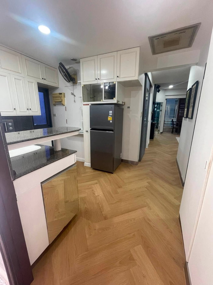 picture RS6795 For Rent: Prasarnmit Condo @ Asok, Corner Unit, Near MRT Sukhumvit (150 meters) - 4/10