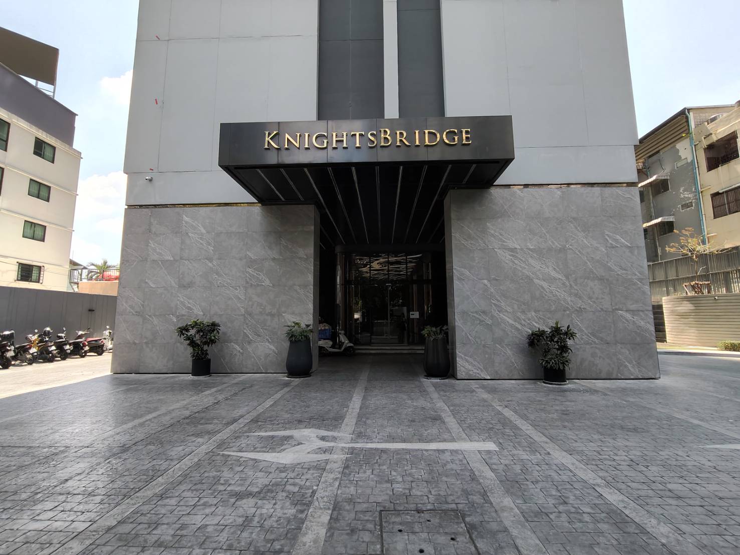 CONDO 27.91 Sq.m. Watthana Bangkok for 4.5M