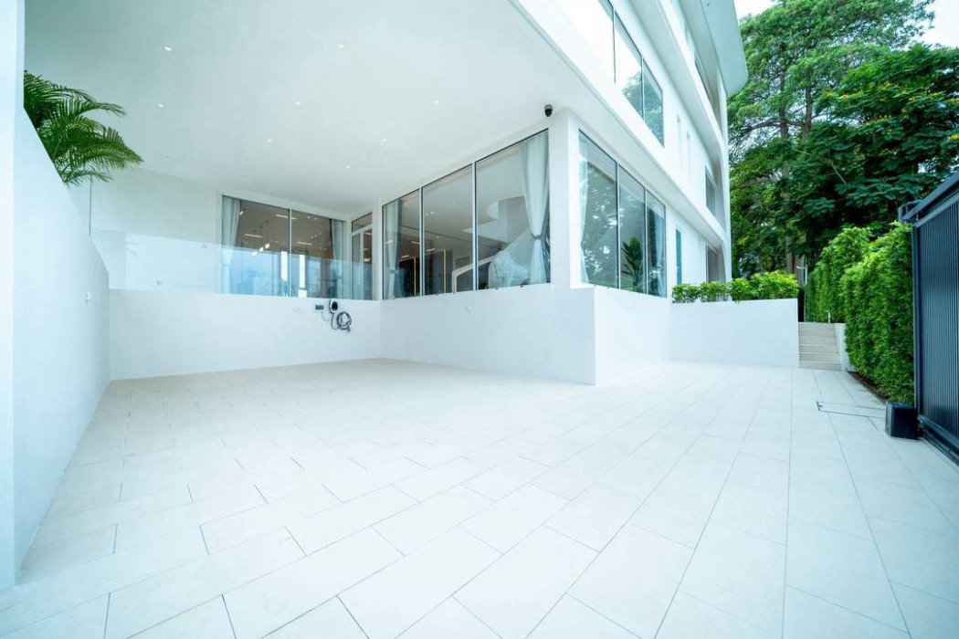 รูป For Sale - ขายBig V – Type C Luxury Pool Villa พูลวิลล่าสุดหรู 3 ชั้น ดีไซน์ Modern Luxury พร้อมวิว Big Buddha | Rare High-End Residence - รูปที่ 11/12