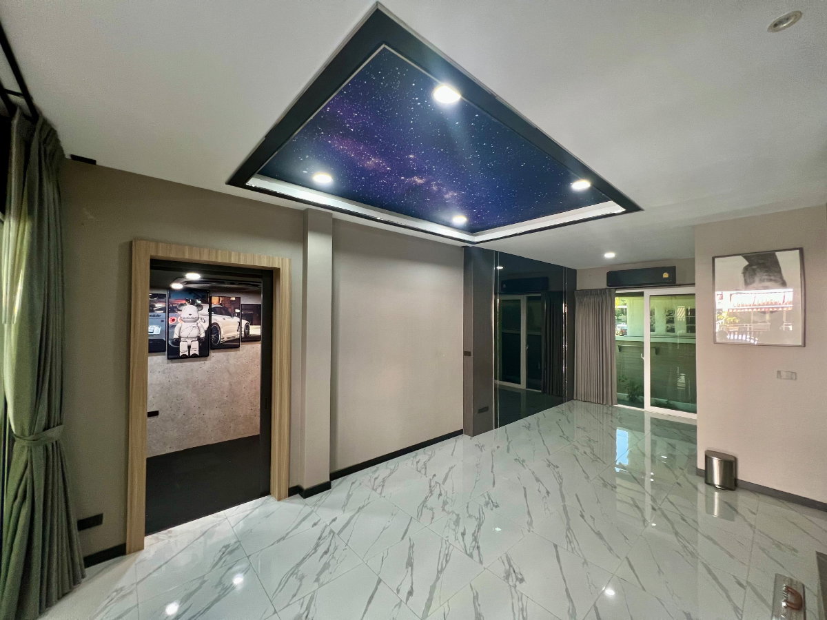 รูป ให้เช่า Baan Klang Muang S-Sense Rama 9 – Ladprao ทาวน์โฮมหลังมุม รีโนเวทใหม่ Built-in ทั้งหลัง พร้อมเข้าอยู่ ใกล้โรงเรียนนานาชาติฝรั่งเศส กรุงเทพ - รูปที่ 10/36