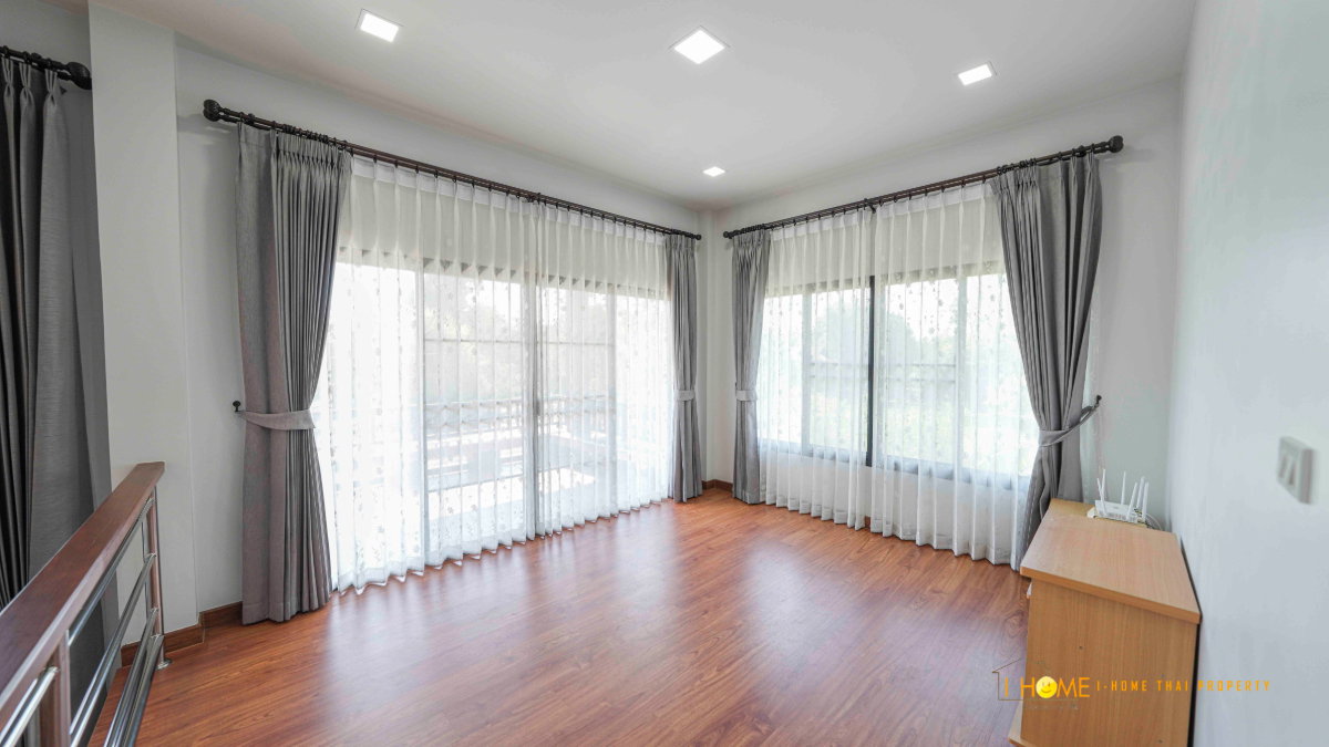 picture  Spacious 2-Storey Detached House for Rent - 24/43