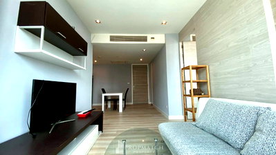 คอนโดให้เช่า : PM008412 ✨Flash Deal ✨ The Room Sukhumvit 21 (1Bed 1Bath 52 SQM.) พร้อมอยู่ ! เพียง 30,000 บาทต่อเดือน Tel.0981315848 @propmatch