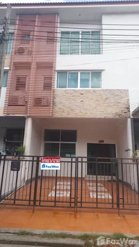 ทาวน์เฮ้าส์ให้เช่า 3 ห้องนอน ใน พลับพลา, กรุงเทพมหานคร 6536580