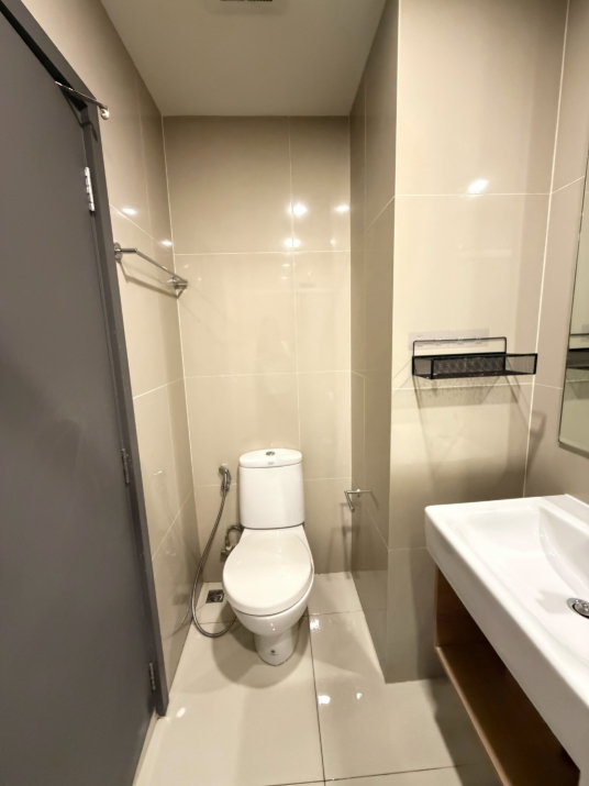 picture Studio Condo for Sale at Elio Del Nest | Near BTS Udom Suk | THB 2.49M - 8/11