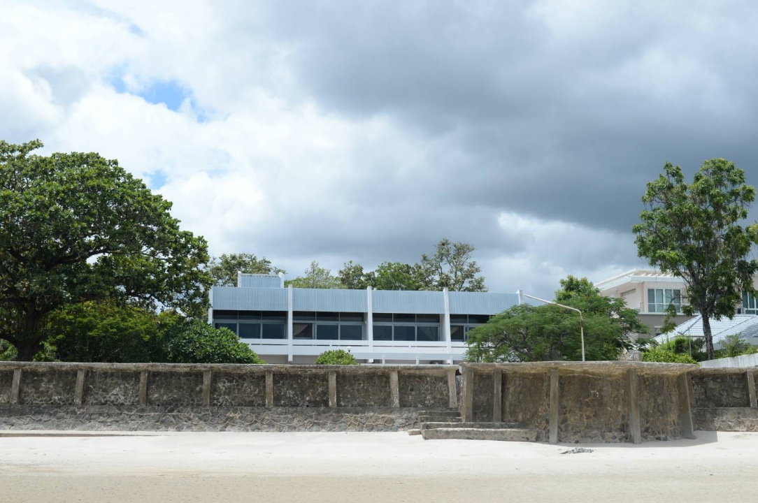 รูป บ้านพร้อมที่ดินแปลงงามติดทะเล บนทำเลศักยภาพพร้อมชายหาดส่วนตัว เหมาะสำหรับบ้านพักตากอากาศ  -SW003851 - รูปที่ 15/17