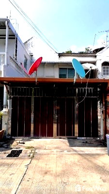 Townhouses for sale Bangkok : 2 Bedroom Townhouse for sale in Bang Chak, Bangkok  1953139