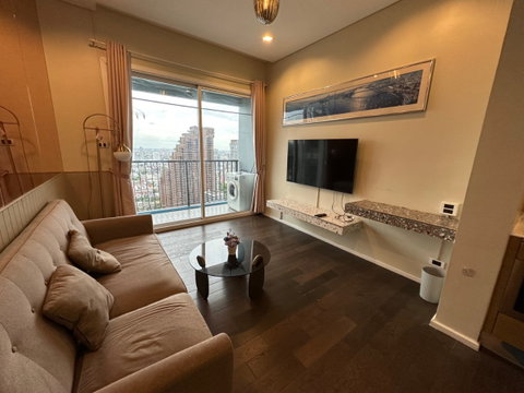 Condo the saint 2 beds 26,000 near bts