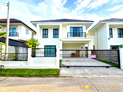 Houses for rent Muang Chiang Mai Chiang Mai : Fully Furnished 4-Bedroom Detached House for Rent | Small Pets Allowed