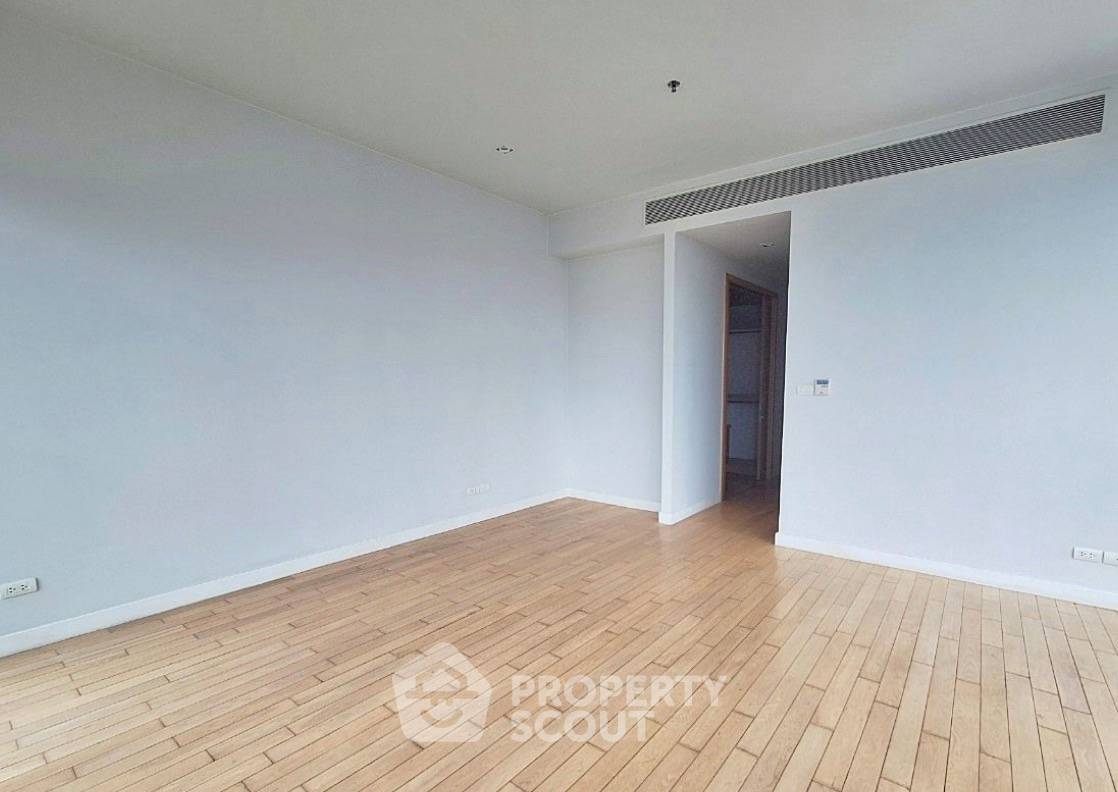 picture 3-BR 193 Sqm For sale at Millennium Residence Sukhumvit 📍 BTS Asoke (ID 3050818) - 2/6