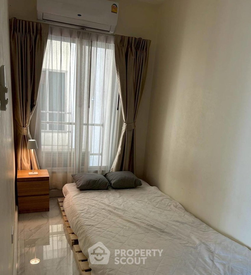 picture High-Floor 2-BR 45 Sqm At Baan Pathumwan, 300m To BTS Ratchathewi (ID 2731645) - 4/11
