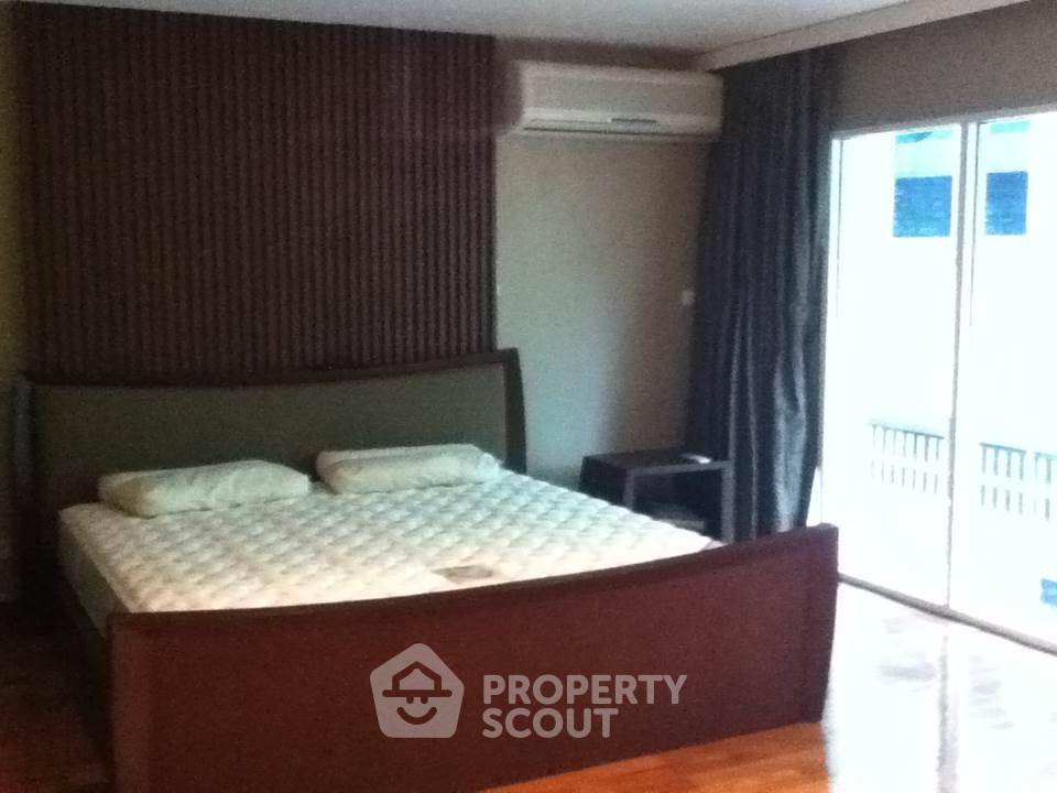 รูป คอนโด 2 ห้องนอน 191 ตร.ม. ชั้น 1 Urbana Sukhumvit 15 ใกล้ BTS นานา (ID 510159) - รูปที่ 6/6