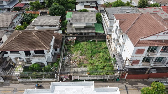 รูป ที่ดินแปลงสวย ปรีดีพนมยงค์15แยก3 สร้างบ้านก็สวย สร้างอพาร์ทเมนท์ก็ได้กำไร - รูปที่ 4/19