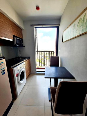 Condos for rent : 🚆 Right next to MRT Sirindhorn! 24th floor, beautiful view, ready to move in 🌇✨ 🔥 For rent: Brix Condo, a condo in a prime location, next to...