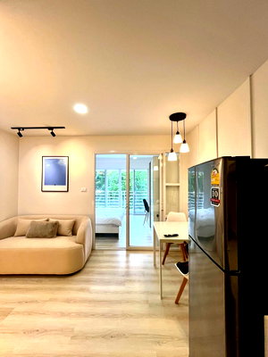 Condos for sale 700 Year Sports Arena Chiang Mai : ChomDoi Condo for Sale! ,Can Airbnb ,Near Chiangmai University.Nimman