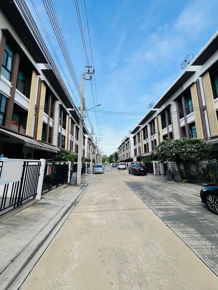 รูป 🔥 ขายทาวน์โฮม 3 ชั้น 🏡 บ้านกลางเมือง กัลปพฤกษ์ | Baan Klang Muang Kalapapruek | ใกล้ MRT บางแค – BTS วุฒากาศ - รูปที่ 3/20