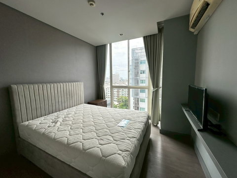 2 bedroom 66 SQM A space ID Asoke-Ratchada near central Rama9 rent 