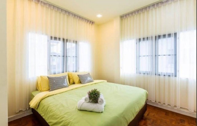 picture Pool Villa House for Sale ! , 5bed, Near Lotus Ruamchok 400m. - 4/8