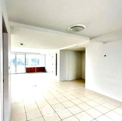 ขายคอนโด : คอนโด 1 ห้องนอน ขนาด 67 ตร.ม. ขาย Smart Condo Rama 2 ใกล้แสมดำ (ID 1991057)