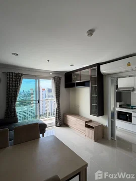 คอนโดให้เช่า 2 ห้องนอน ในโครงการ ลุมพินี เพลส พระราม 9-รัชดา 6536794