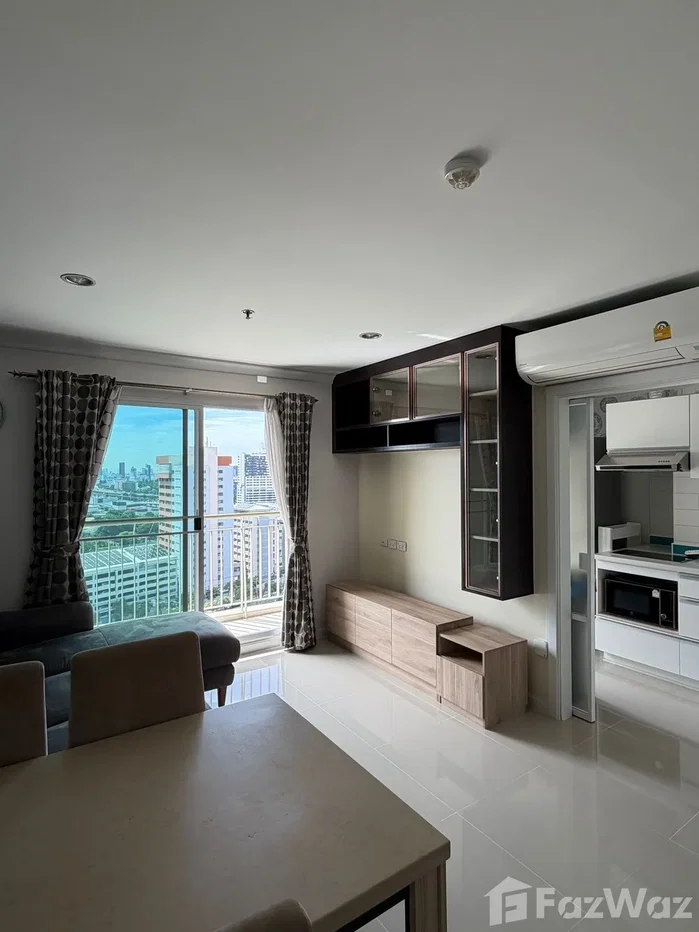 picture 2 Bedrooms 2 Bathrooms For Rent - Corner Unit 6536794 - 1/22