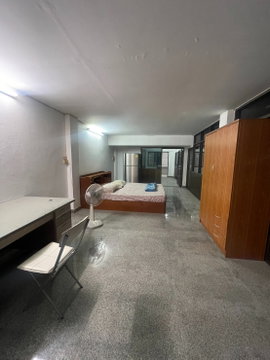 Room for rent  in the Central Business District Area. (Near Silom, Sathorn Road)
