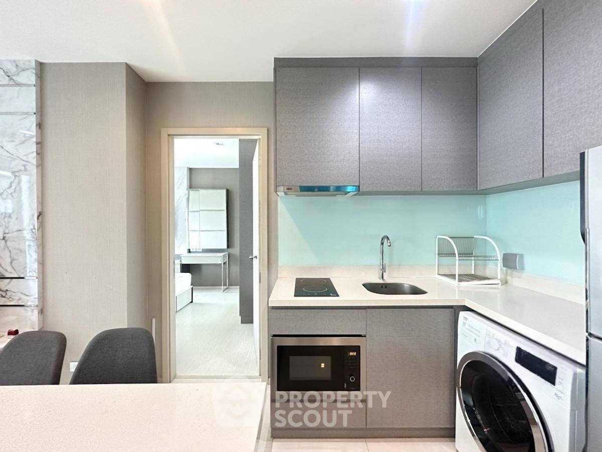 รูป คอนโด 2 ห้องนอน 55 ตร.ม. ใน Rhythm Sukhumvit 36-38 ใกล้ BTS ทองหล่อ 300 ม. (ID 2738612) - รูปที่ 10/11