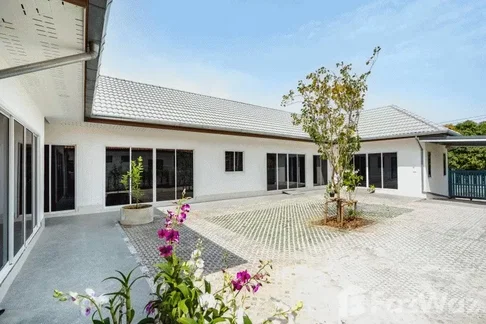 5 Bedroom House for rent in Thap Tai, Prachuap Khiri Khan  6509402