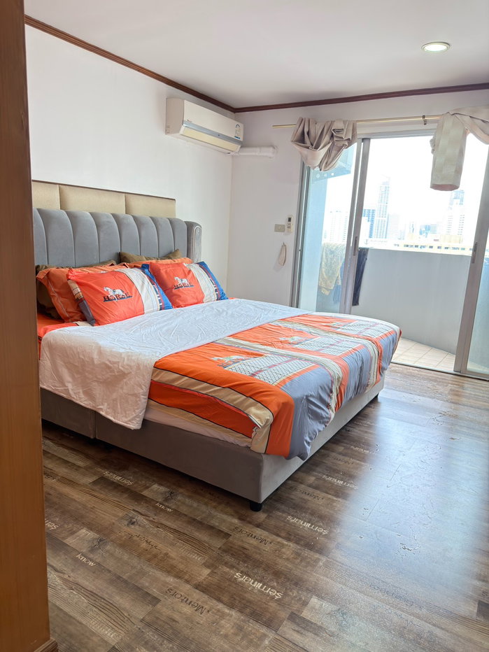 รูป P-3145 | Wittayu Complex (วิทยุ คอมเพล็กซ์) พื้นที่กว้างใจกลางเมือง ใกล้ BTS เพลินจิต 35,000 บาท | Line Id: @easycondoplus | 099-229-6397 - รูปที่ 1/7