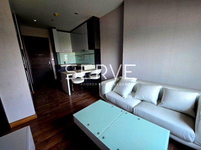 Condos for rent : 1 Bed with Bathtub Large Room City view Fully furnished Good Location Close to MRT Thailand Cultural Centre Station @  IVY Ampio