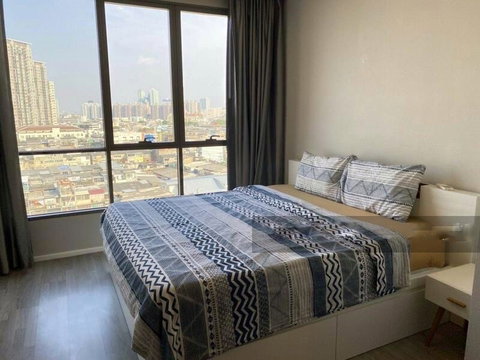 🏙️✨ FOR RENT: The Room Sathorn–St. Louis — SPACIOUS CITY LIVING IN THE HEART OF SATHORN! 💰 Rental Price: 22,000 THB/month