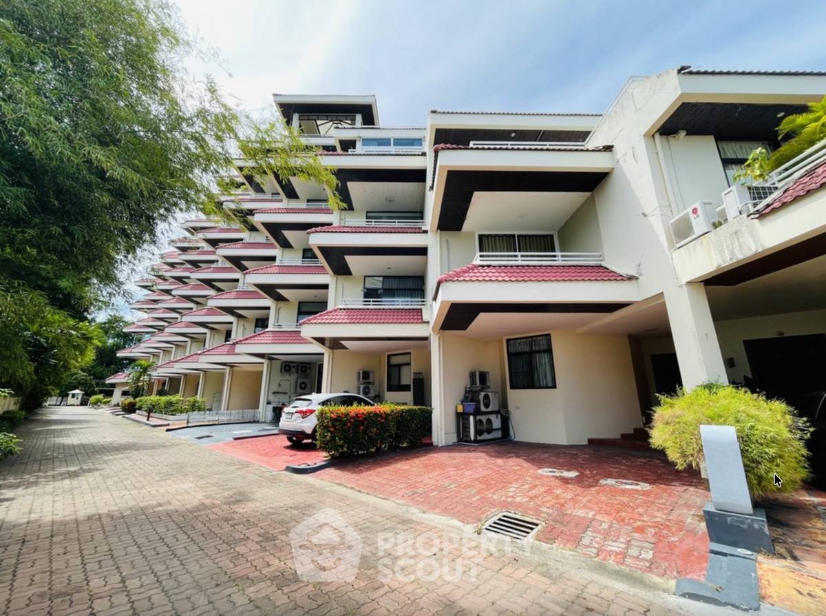 รูป คอนโด 2 ห้องนอน ขายที่ Bay View Resort บางละมุง ชลบุรี (ID 3049505) - รูปที่ 4/6