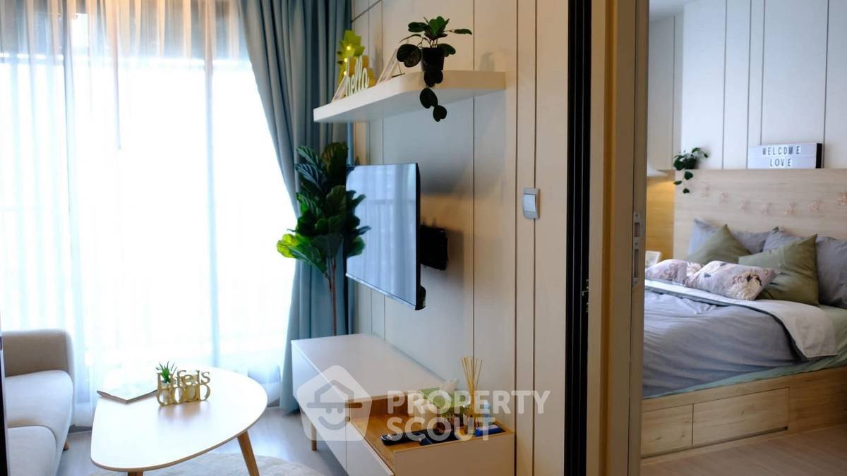 picture Well-Priced 1-BR Condo in Life Ladprao, 10th Floor, 100m to BTS Ha Yaek Lat Phrao (ID 3051282) - 2/5