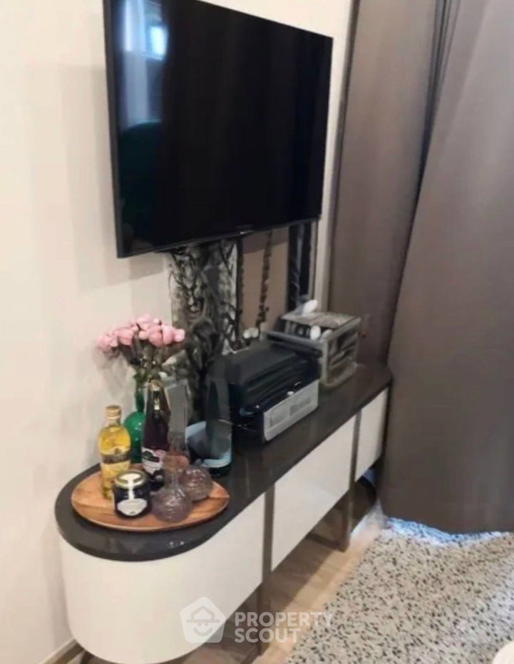 picture 2-BR Condo, 50 Sqm, Oka Haus Sukhumvit 36, 19th-Floor | BTS Thong Lor (ID 3051054) - 3/6