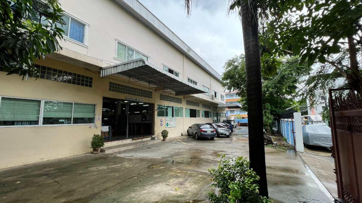 รูป ให้เช่าโรงงานพร้อมสำนักงาน ซอยลาซาล - รูปที่ 5/9