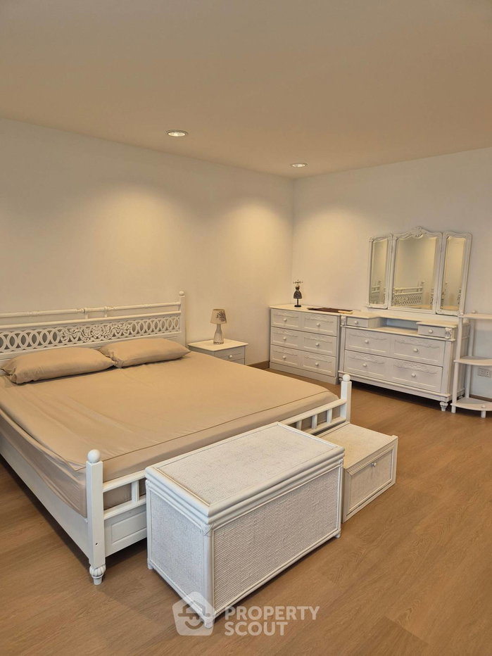 รูป คอนโด 3 ห้องนอน 200 ตร.ม. ให้เช่า ที่ DS Tower 1 ใกล้ BTS พร้อมพงษ์ (ID 1864777) - รูปที่ 21/25