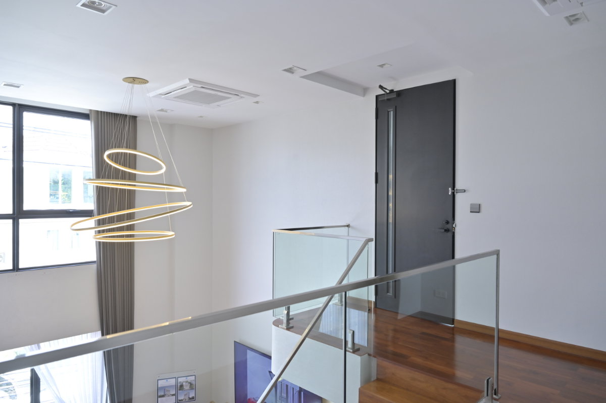 รูป J129| บ้านเดี่ยว 3 ชั้น โครงการ ฟีล ทาวน์ ลาดพร้าว 101  หลังใหญ่ ใจกลางลาดพร้าว 101   (ราคา 18,850,000   บาท) - รูปที่ 24/86