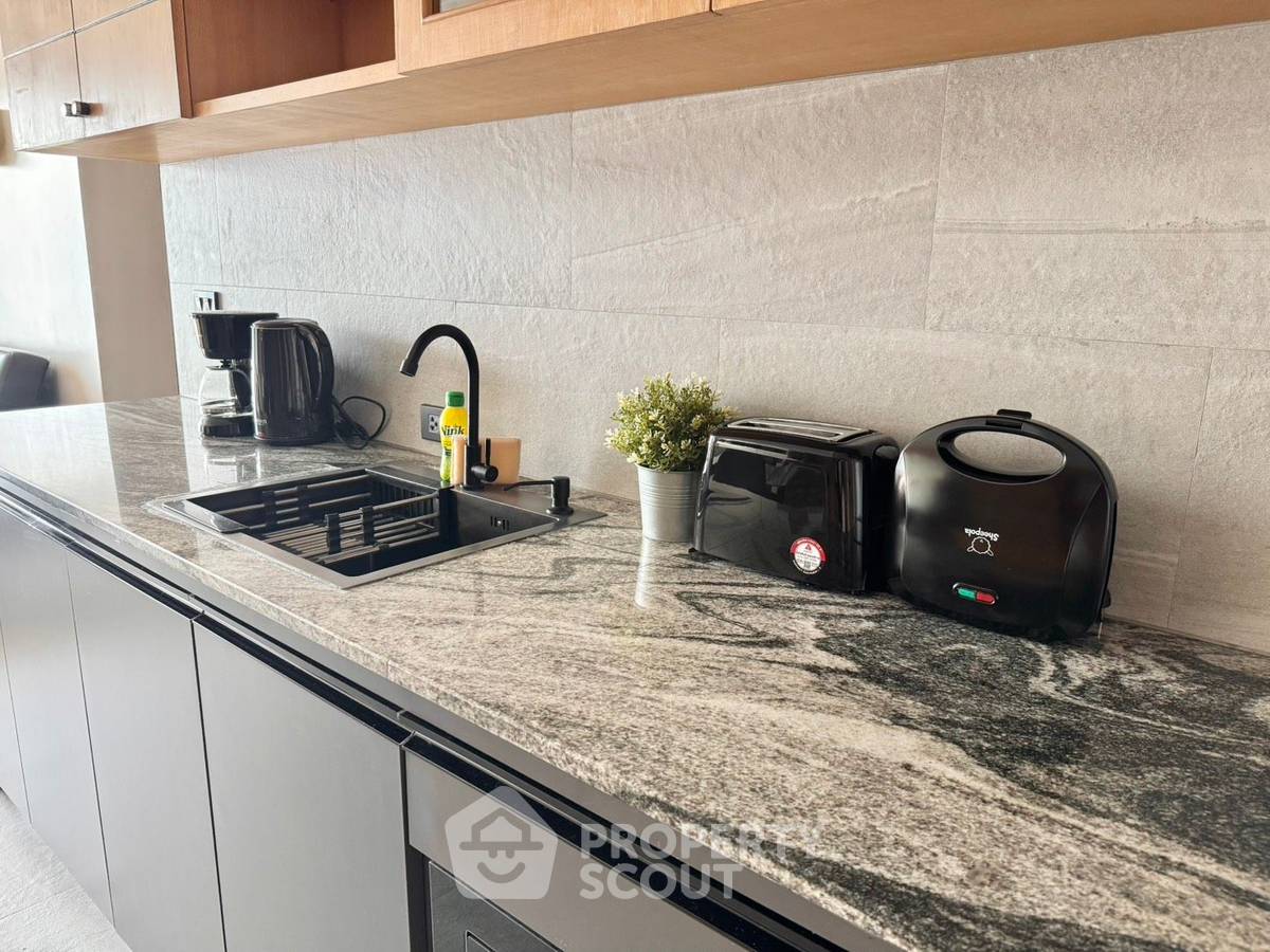 picture 2-BR Condo At Supalai Park Phaholyothin, Near BTS Ha Yaek Lat Phrao (ID 3051300) - 4/12