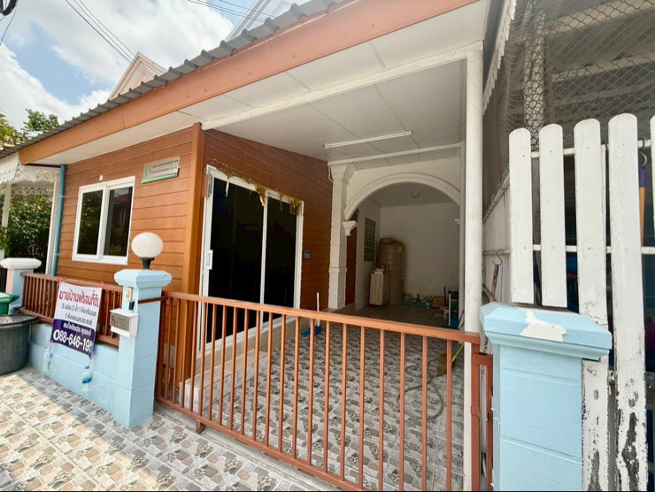 รูป ขายด่วน ราคาถูก 🏡 ทาวน์โฮมรีโนเวทใหม่ พร้อมอยู่ ทำเลดี “สวนหลวงวิลล์ ประเวศ” - รูปที่ 1/8