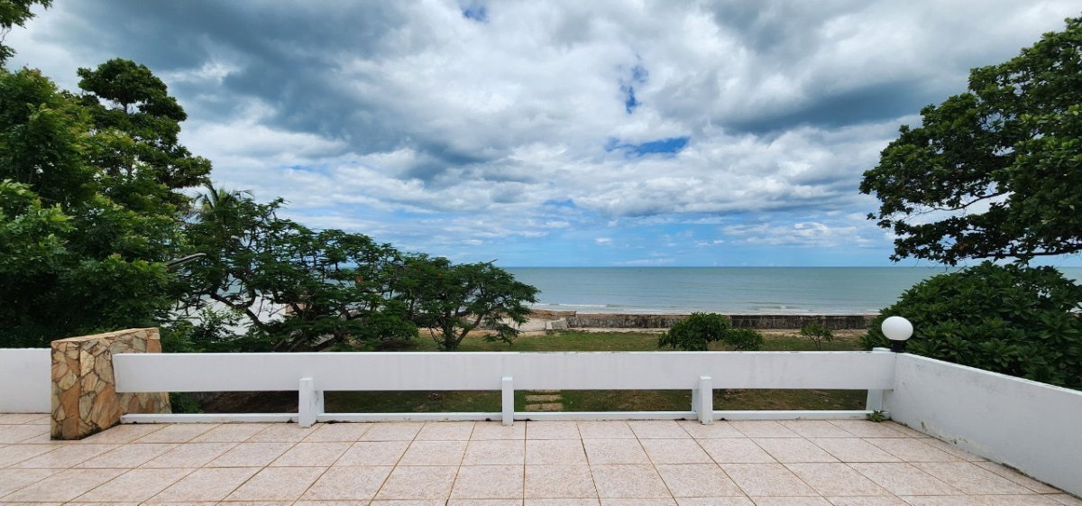 รูป บ้านพร้อมที่ดินแปลงงามติดทะเล บนทำเลศักยภาพพร้อมชายหาดส่วนตัว เหมาะสำหรับบ้านพักตากอากาศ  -SW003851 - รูปที่ 12/17