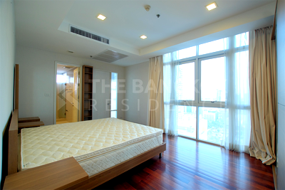 ขายคอนโด : ณุศาศิริ แกรนด์ คอนโด ใกล้ BTS สถานีเอกมัย ยูนิต Luxury หรูหราแบบไม่ต้องรอ