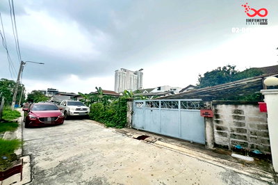 ที่ดิน ม.ราชภัฏจันทรเกษม : ขายที่ดิน 66 ตร.ว. ลาดพร้าว 34  พร้อมบ้านชั้นเดียว ใกล้รถไฟฟ้าสายสีเหลือง และ MRT  ลาดพร้าว