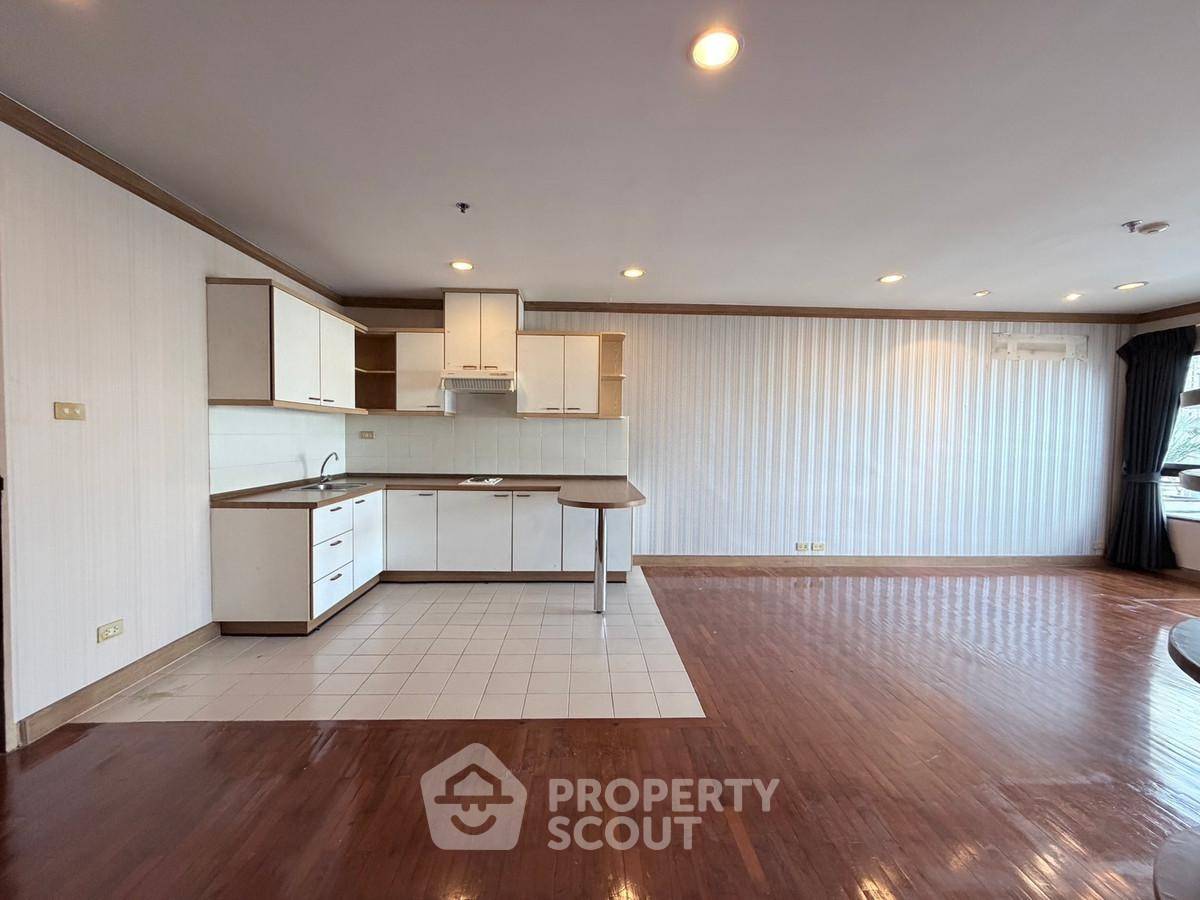 รูป คอนโด 1 ห้องนอน ขาย Baan Ploenchit พื้นที่ 57 ตร.ม. ใกล้ BTS นานา ชั้น 12 (ID 2738790) - รูปที่ 2/12