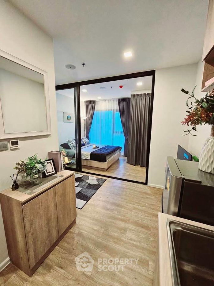 picture Well-Priced 1-BR 24 Sqm At Modiz Sukhumvit 50, BTS On Nut (ID 2150921) - 3/12