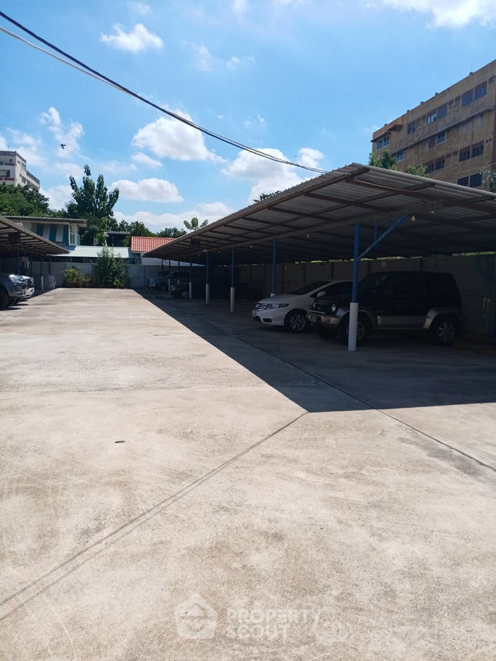 รูป บ้าน 4 ห้องนอน 200 ตร.ม. พร้อมอยู่และเลี้ยงสัตว์ ได้ ใกล้ MRT ท่าพระ (ID 3049541) - รูปที่ 19/31