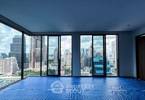 3-BR Condo At ROMM Convent, 24th-Floor, 400m To BTS Sala Daeng (ID 3051273)