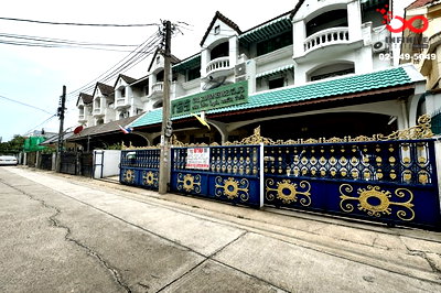 ทาวน์โฮม กรุงเทพมหานคร : ขายทาวน์โฮม 3 ชั้น ซอย 20 มิถุนา แยก 14 ห้วยขวาง เหมาะทำโฮมออฟฟิศ ใกล้ MRT สุทธิสาร ใกล้รัชดาและเลียบด่วน รัชดาภิเษก ใกล้ MRT สุทธิสาร